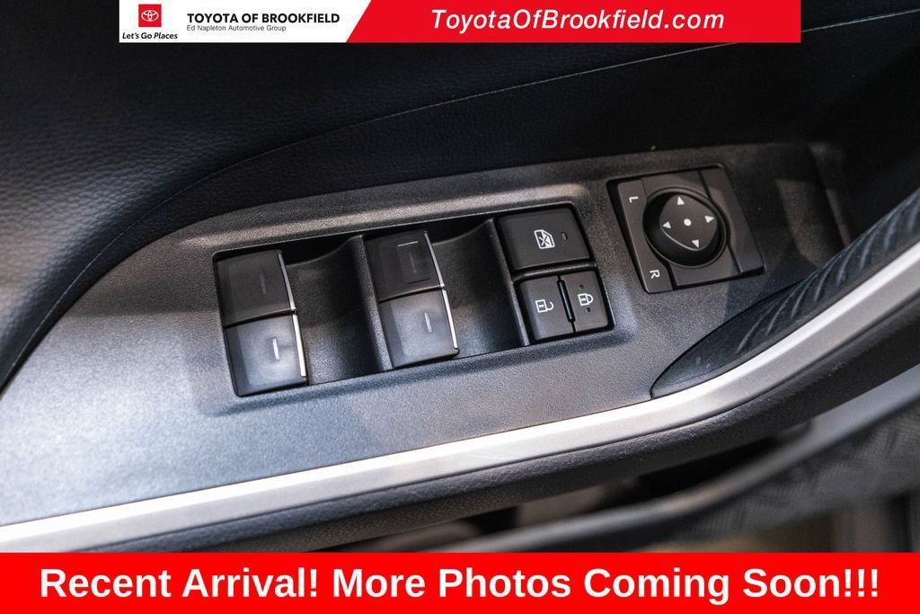 Certified 2024 Toyota RAV4 XSE w/ Weather Package AWD/4WD image 19