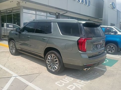Used 2023 GMC Yukon Denali Ultimate AWD/4WD image 11