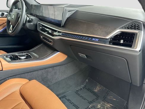 Certified 2024 BMW X5 sDrive40i w/ Premium Package image 31