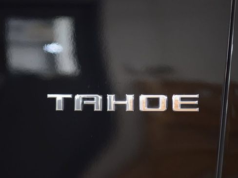 Used 2025 Chevrolet Tahoe High Country AWD/4WD image 17