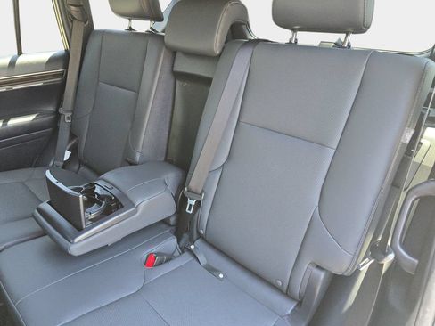 Used 2022 Lexus GX 460 Premium w/ Premium Plus Package AWD/4WD image 17