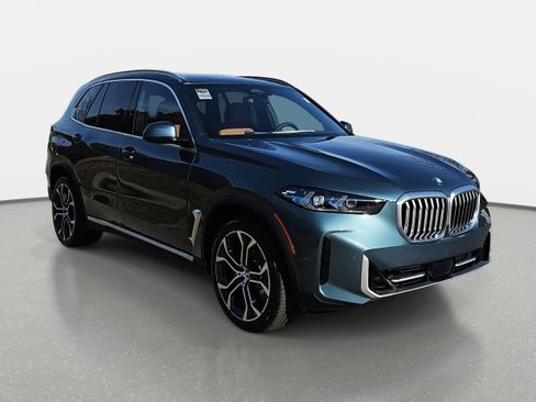 New 2026 BMW X5 xDrive40i w/ Climate Comfort Package image 3
