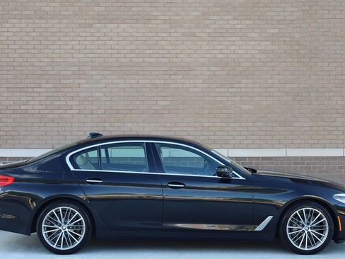 Used 2017 BMW 540i xDrive AWD/4WD image 3