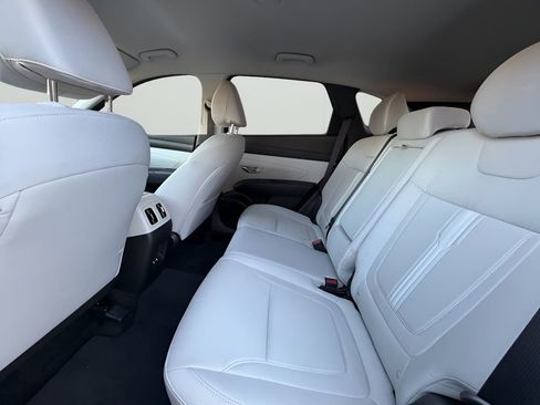 Used 2025 Hyundai Tucson SEL image 16