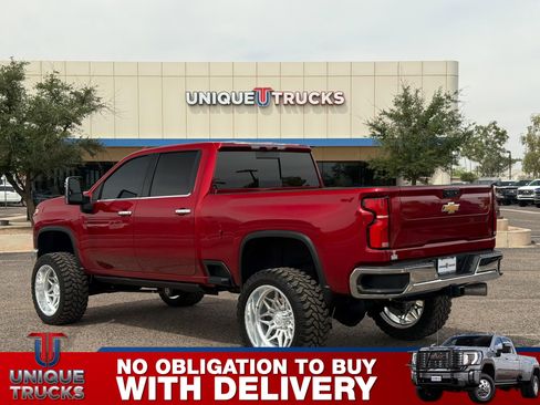 Used 2024 Chevrolet Silverado 2500 LTZ w/ LTZ Premium Package AWD/4WD image 12