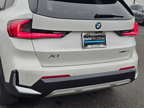Certified 2023 BMW X1 xDrive28i w/ Premium Package image 7