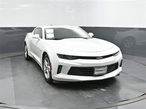 Used 2016 Chevrolet Camaro LT image 22