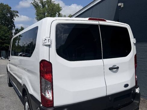 Used 2019 Ford Transit 350 XLT RWD image 7