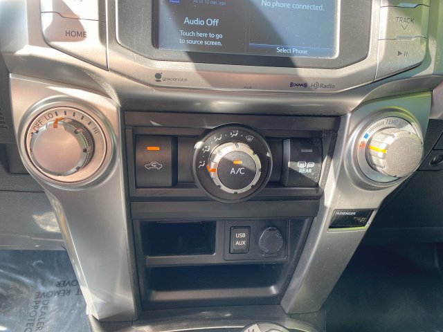 Used 2016 Toyota 4Runner SR5 AWD/4WD image 19