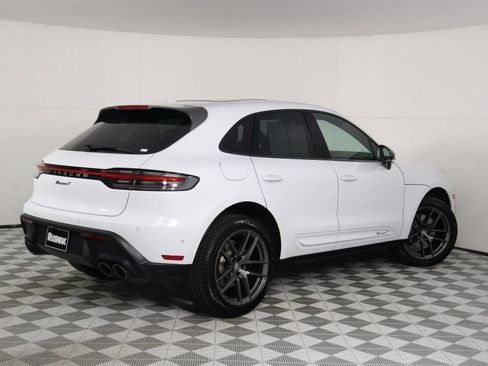 Certified 2026 Porsche Macan Turbo AWD/4WD image 7