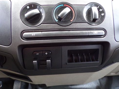 Used 2009 Ford F450 XL image 35