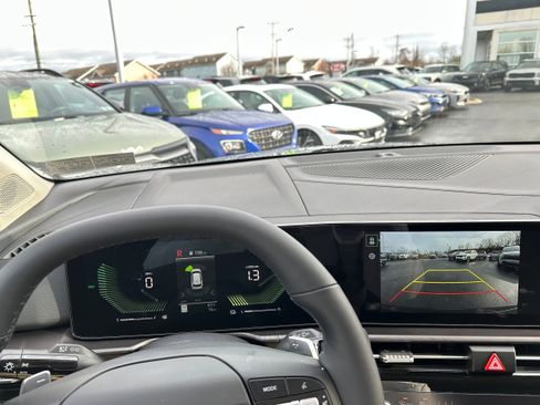 New 2026 Kia Sportage EX AWD/4WD image 30