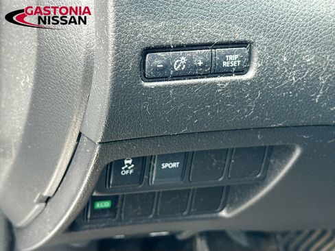 Used 2016 Nissan Rogue S w/ Appearance Package FWD image 13