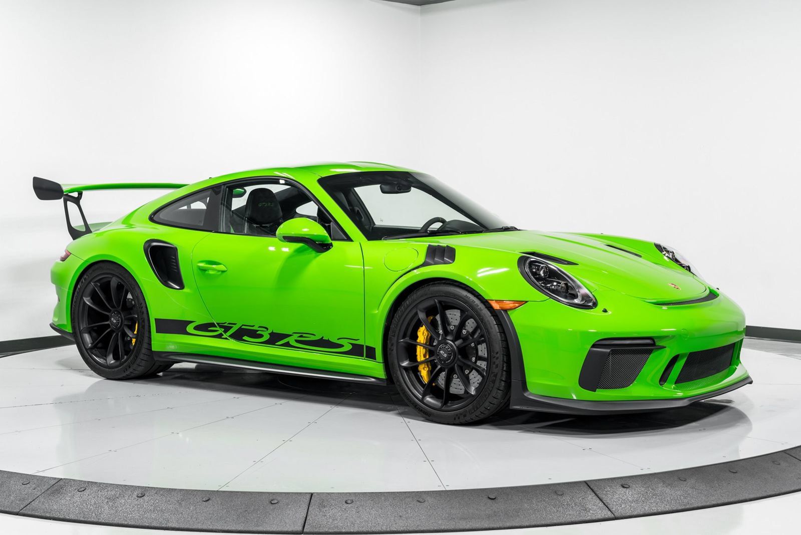 Used 2019 Porsche 911 GT3 RS RWD image 40
