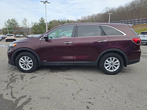 Used 2020 Kia Sorento LX image 8