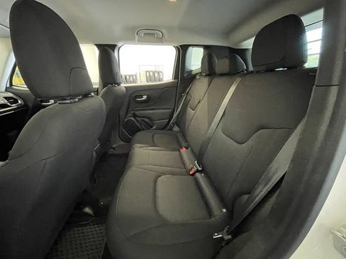 Used 2023 Jeep Renegade Latitude AWD/4WD image 26