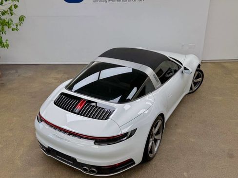 Used 2024 Porsche 911 Targa 4S w/ Premium Package image 5