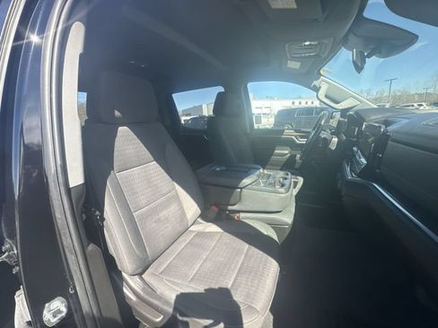 Used 2022 Chevrolet Silverado 1500 LT AWD/4WD image 29