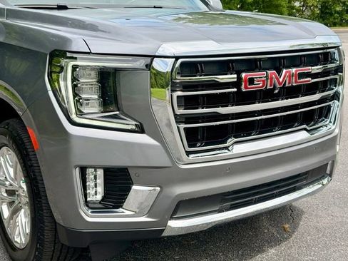 Used 2021 GMC Yukon SLT w/ SLT Premium Package AWD/4WD image 14
