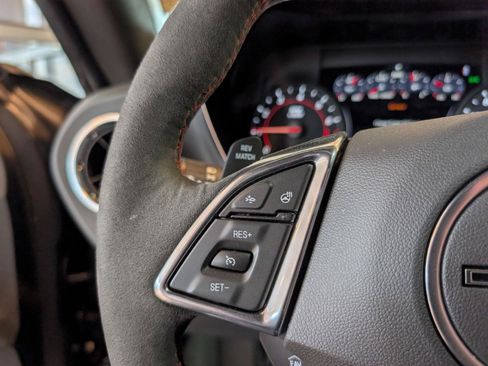 Used 2024 Chevrolet Camaro ZL1 RWD image 15