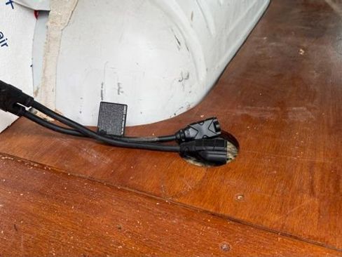 Used 2018 GMC Savana 2500 w/ Driver Convenience Package image 16