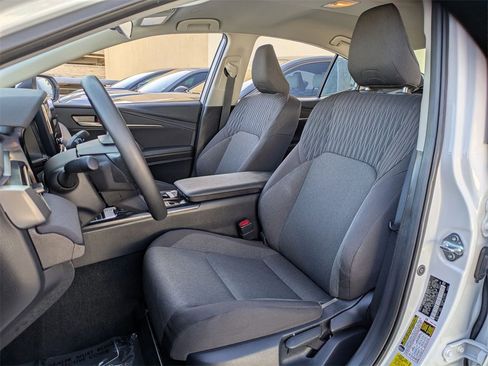 Used 2025 Toyota Camry LE image 23