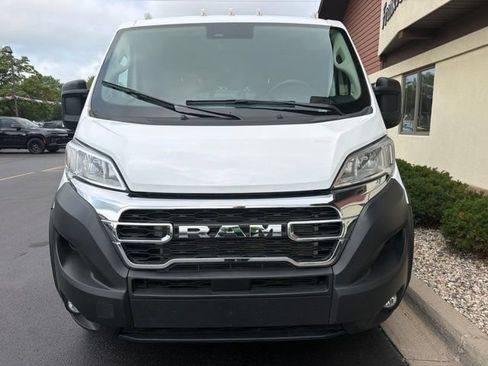 Used 2025 RAM ProMaster 2500 w/ U-Haul Equipment Group FWD image 31