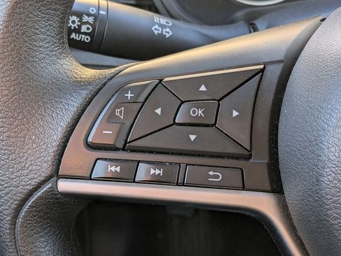 Used 2024 Nissan Altima 2.5 SV image 21