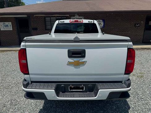 Used 2020 Chevrolet Colorado LT w/ Safety Package RWD image 4