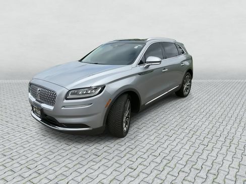 Used 2021 Lincoln Nautilus Reserve w/ Cargo Utility Package AWD/4WD image 4
