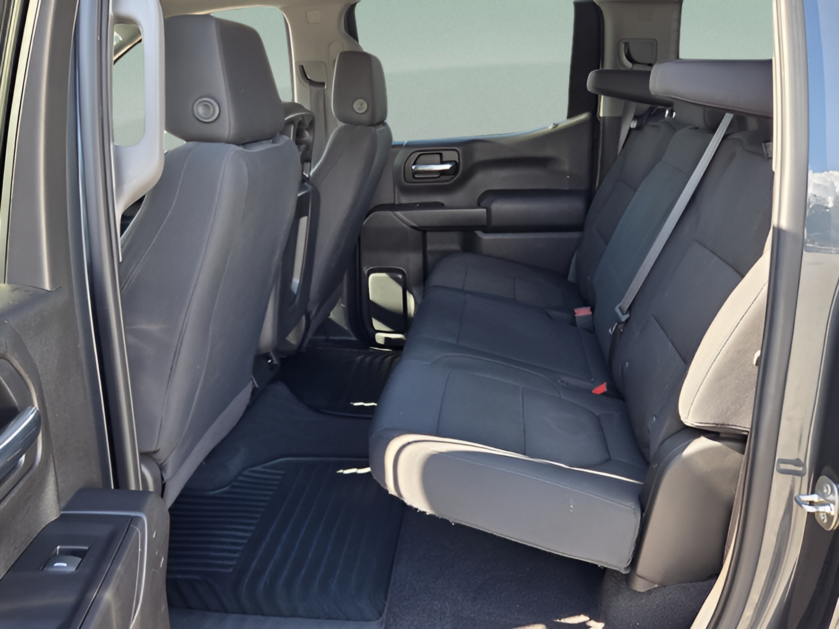 Used 2020 Chevrolet Silverado 1500 Custom Trail Boss w/ Custom Convenience Package AWD/4WD image 10