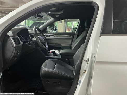 Used 2021 Volkswagen Atlas Cross Sport SE FWD image 9