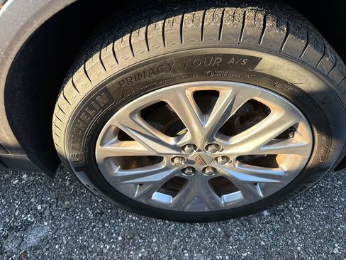 Used 2019 Cadillac XT5 FWD image 15