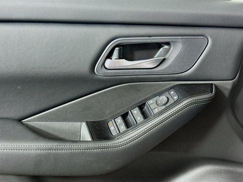 New 2026 Nissan Rogue SV AWD/4WD image 15