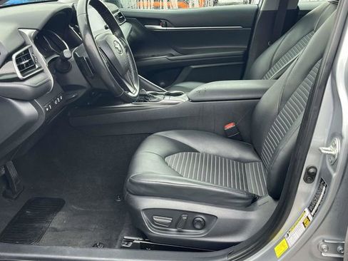 Used 2024 Toyota Camry SE image 13