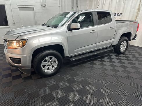 Used 2020 Chevrolet Colorado W/T w/ WT Convenience Package AWD/4WD image 5