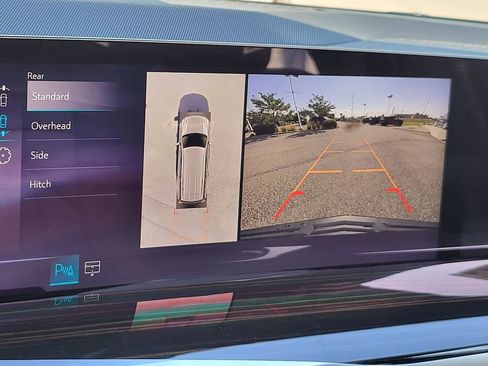 New 2025 Cadillac Escalade Luxury image 26