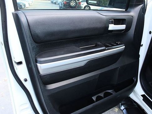 Used 2014 Toyota Tundra SR5 w/ SR5 Upgrade Package RWD image 14