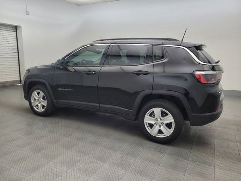 Used 2022 Jeep Compass Latitude AWD/4WD image 3