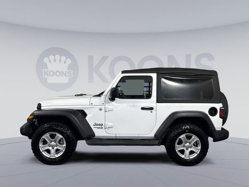 Used 2020 Jeep Wrangler Sport image 2