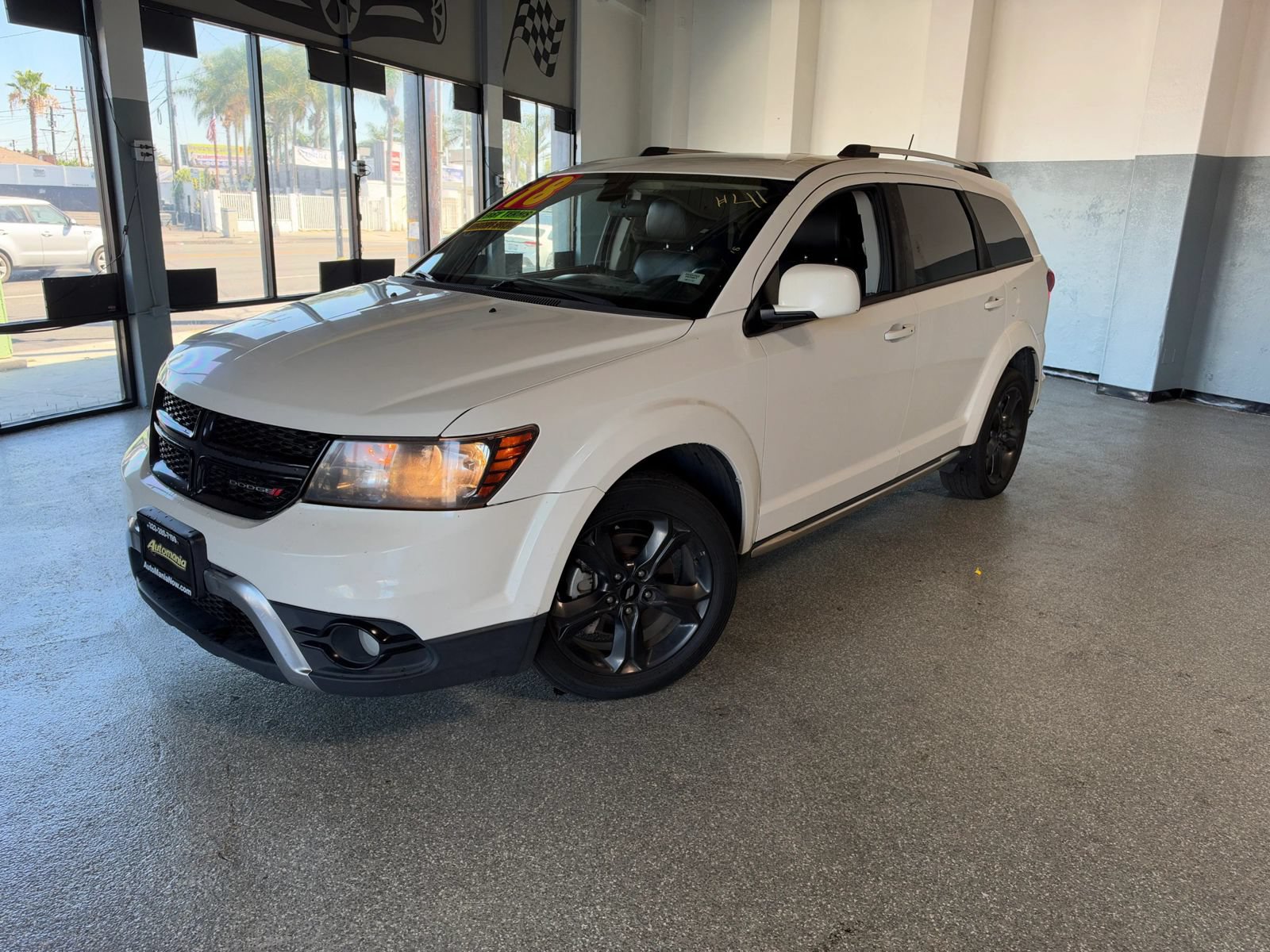 Used 2018 Dodge Journey Crossroad FWD image 3