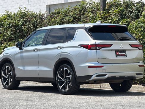 Used 2024 Mitsubishi Outlander SE FWD image 7