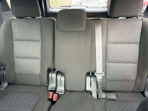 Used 2015 Ford Explorer XLT image 45