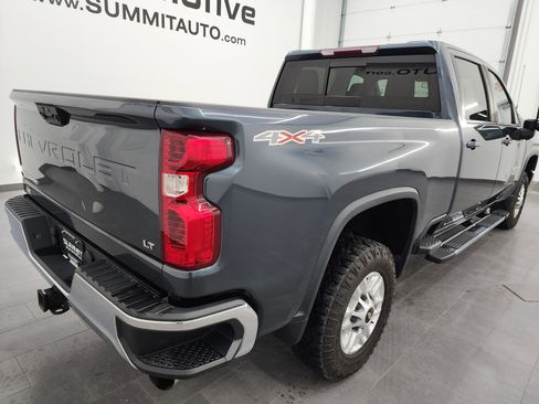 Used 2020 Chevrolet Silverado 2500 LT w/ Convenience Package image 4