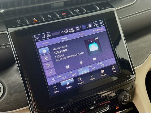 Used 2021 Jeep Grand Cherokee L Limited image 21