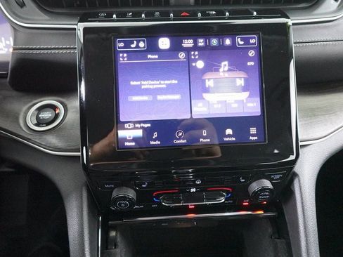 Used 2021 Jeep Grand Cherokee L Limited image 16