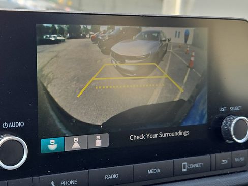 Used 2023 Honda CR-V LX image 21