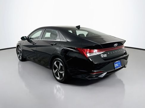 Used 2023 Hyundai Elantra Limited FWD image 6