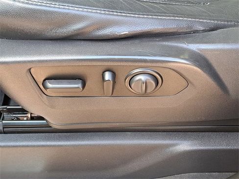 Used 2020 Chevrolet Silverado 2500 LTZ w/ Technology Package image 23