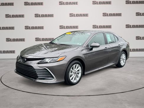 Used 2024 Toyota Camry LE image 1